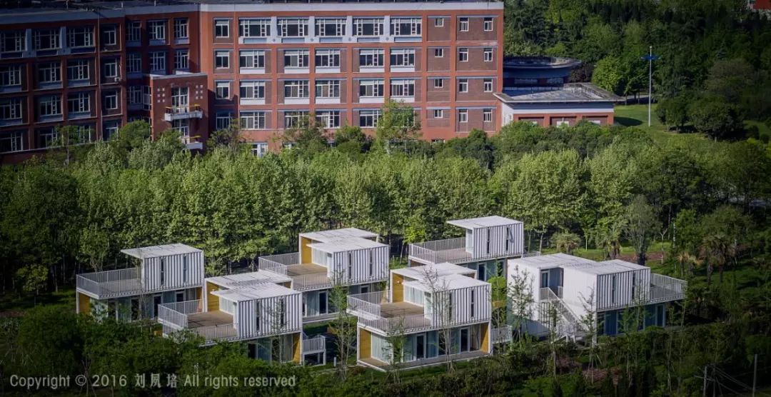 西安这座学费高达3万的大学，凭什么比985、211还受人欢迎？