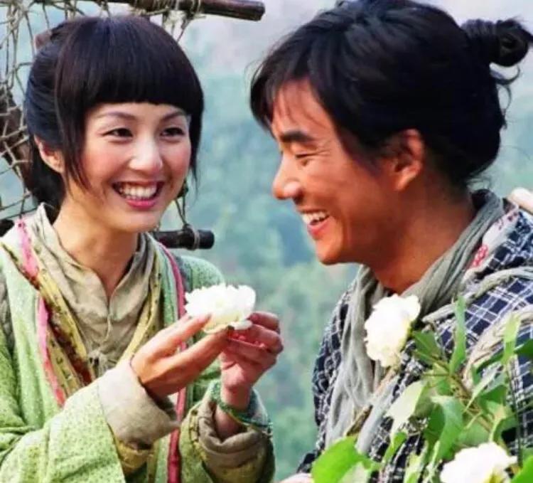 小时候觉得任贤齐的歌土味，蓦然回首才发觉原来句句经典