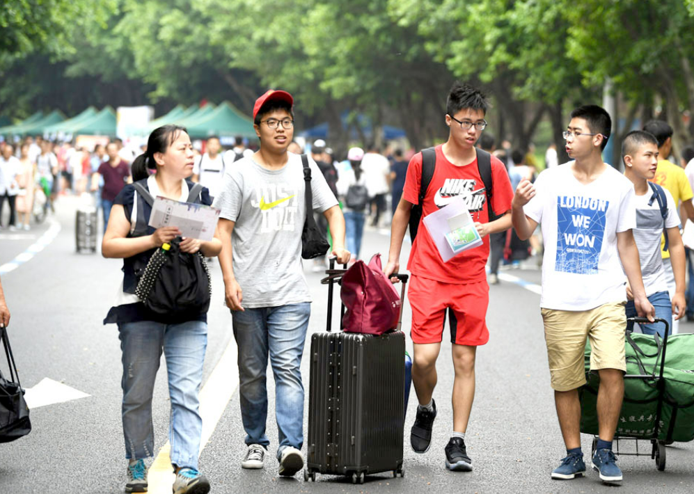 这4所大学被誉为公务员摇篮，就业前景丝毫不输985，考上就是赚到