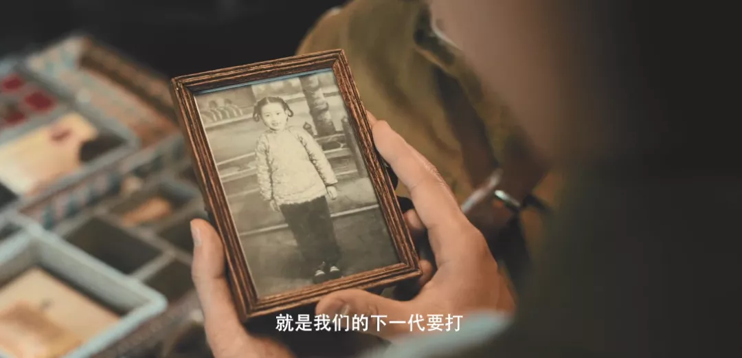 “Lake Lart Lake”的四个主要细节是上帝的笔。这是一个无法错过的重要部分。