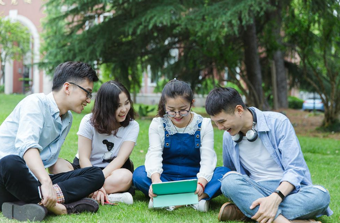 高考迎来新变化，一本和二本界限或将被取消？中等生的机会来了？