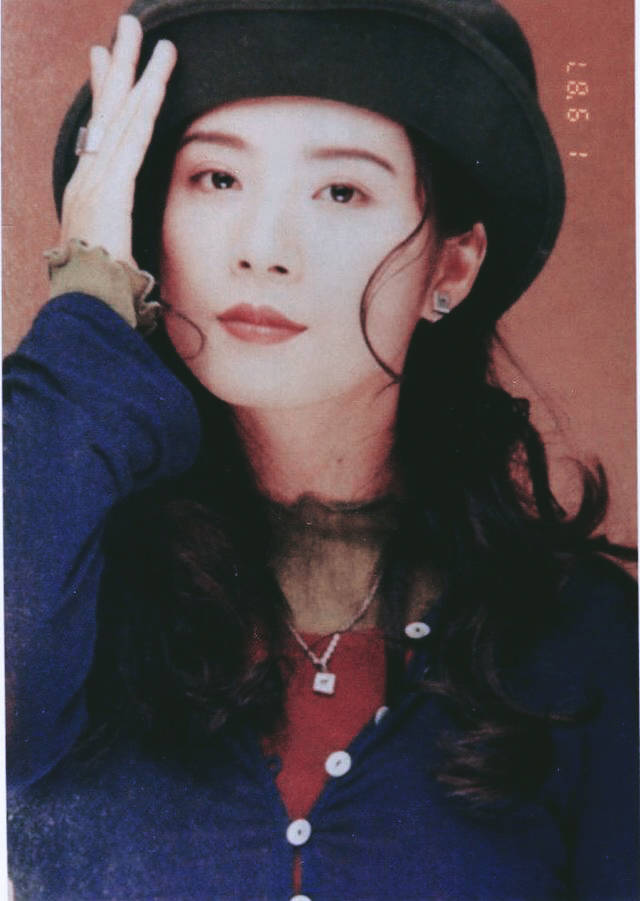 岳翎:被领养的"琼女郎",马景涛都不忍心咆哮,丈夫至今成谜