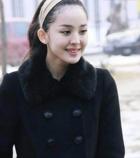 迪丽热巴VS古力娜扎，两位来自新疆的女星到底谁最好看？