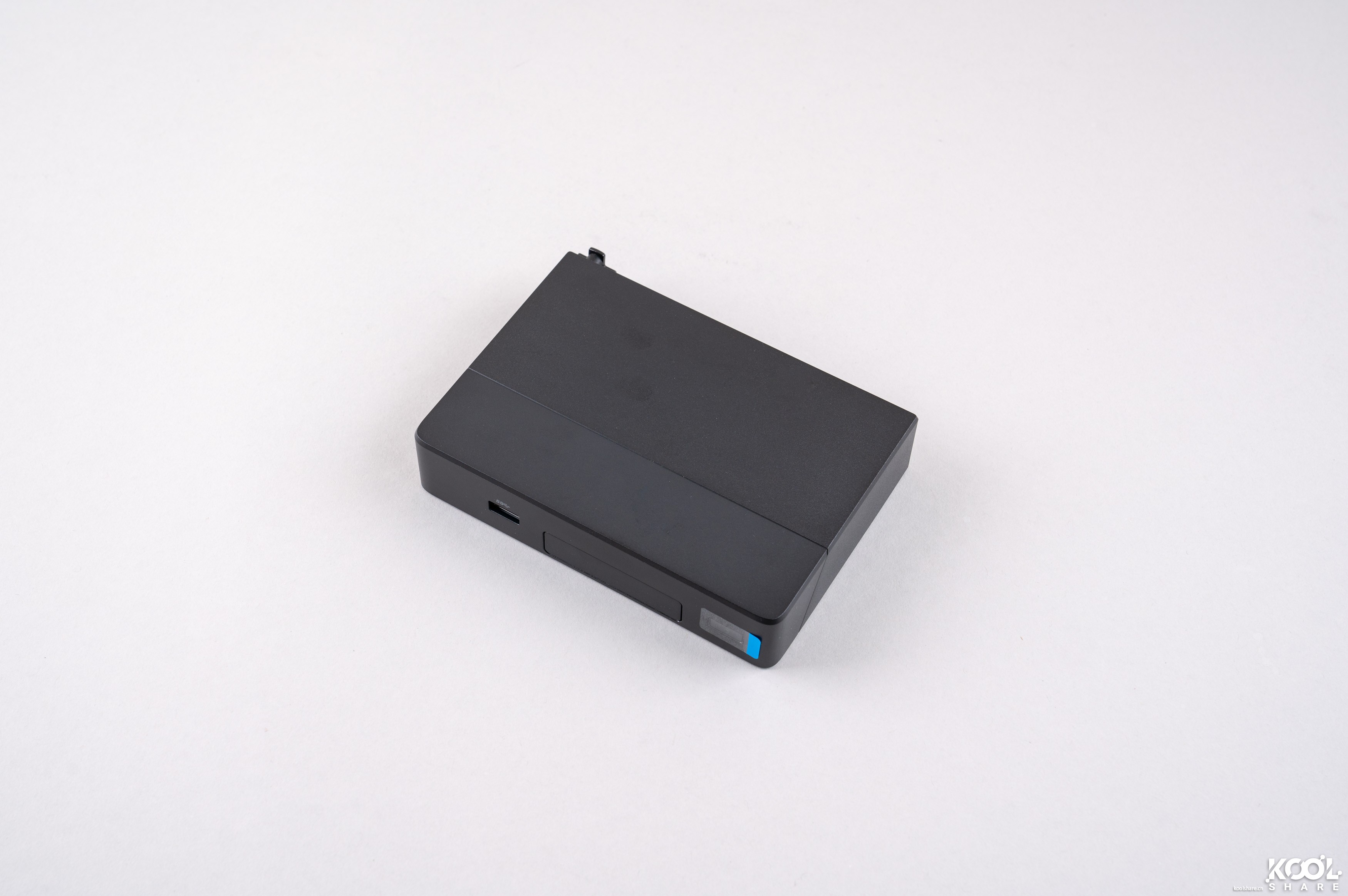 Intel NUC8CHK Chaco Canyon 开箱拆解评测