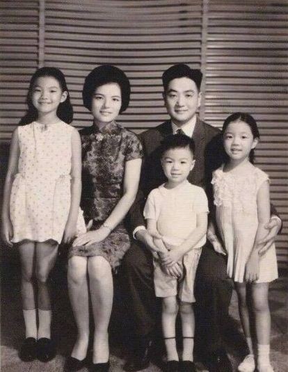 琼瑶的“励志人生”：2次高考落榜，3段辛酸情史，终成言情教母