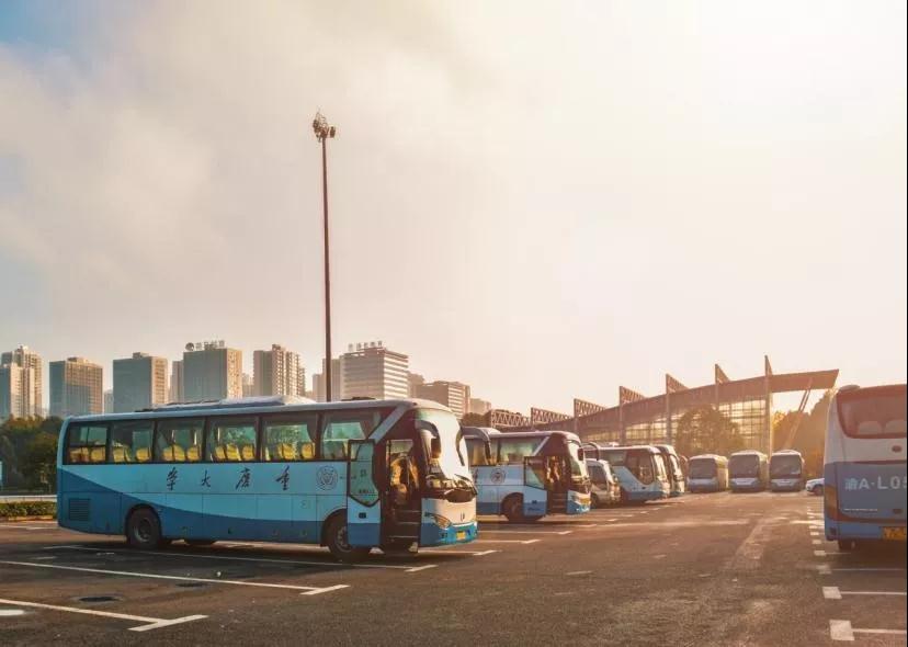 重庆这所高校：坐拥四大校区，出门就是地铁，食堂宿舍堪称