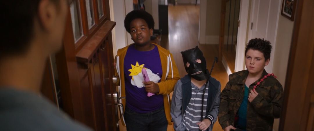 一群未成年人，演了部自己不能看的R级片