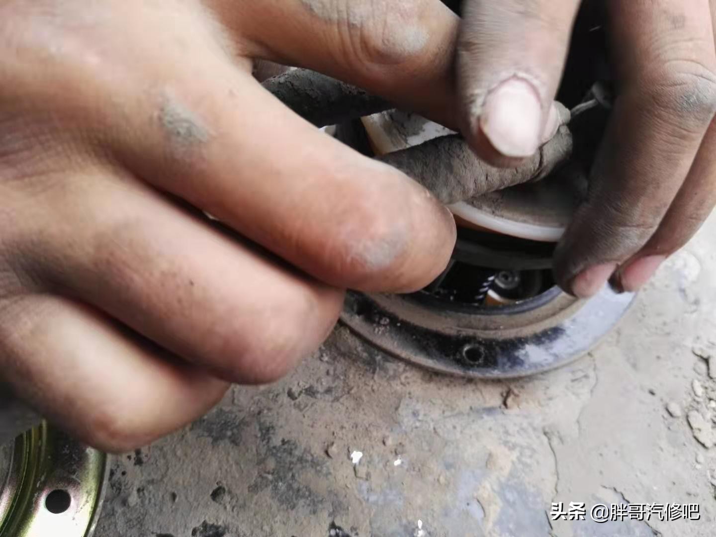 车辆启动困难，同一部件、不同的故障、需区别对比、胖哥深度分析