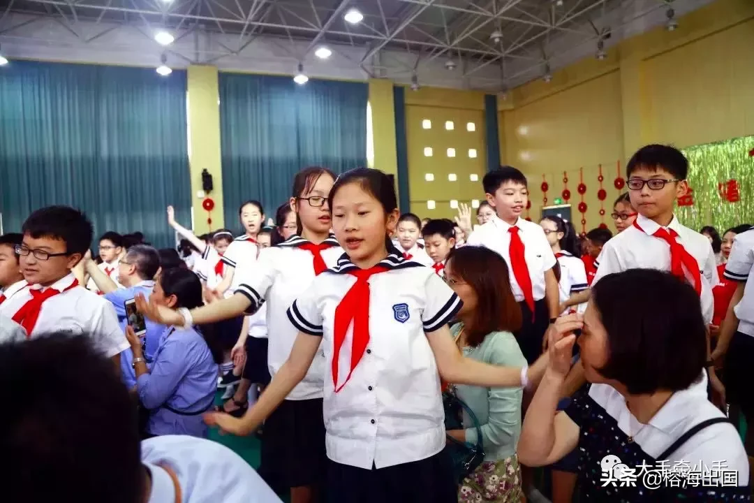 八一八上海小朋友的校服，哪所学校才是魔都颜值Top 1？