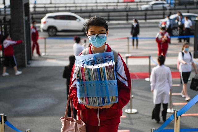 高考明确三大变化，毛坦厂中学紧急发声回应，考生有一大利好消息