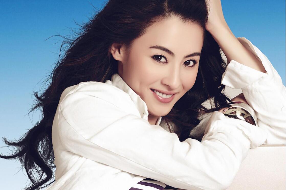 人前清纯女，人后却疯狂，这6位情史劲爆的女明星，令人一言难尽