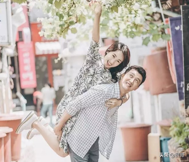 突围：任东霖剧中扮王平安，曾坦言演反派更过瘾，妻子演过红楼梦