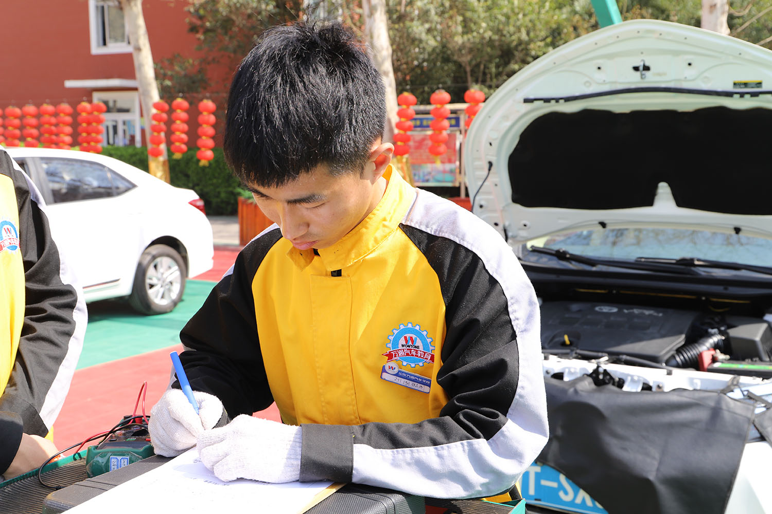 初中毕业能上什么学校？成绩不理想，择校要注意这些问题