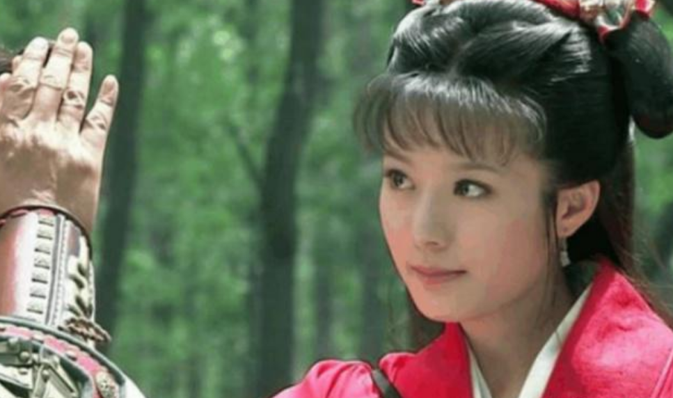 四大美女的残缺之美，西施身患心疾，昭君出塞身披斗篷不仅是寒冷
