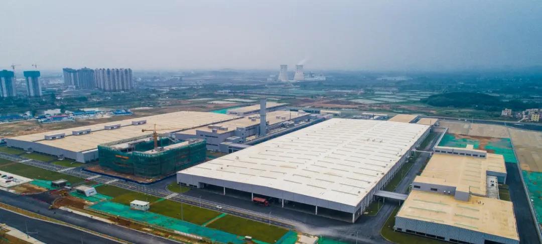 从小鹏汽车三大自主生产基地，看智能汽车如何依托产业链集群崛起