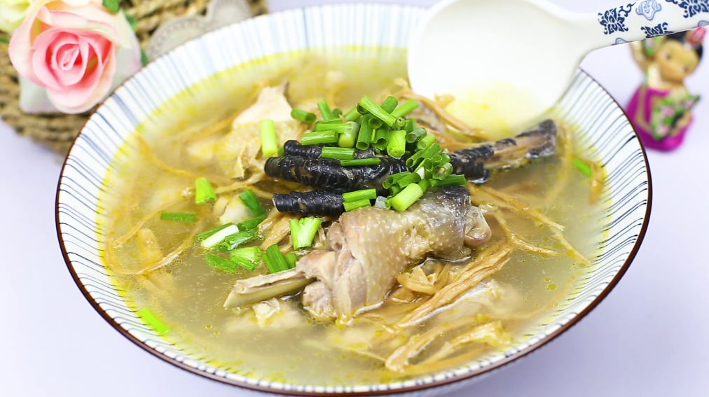 竹笋炖鸡汤(花胶竹笋炖鸡汤)-我的快乐小窝