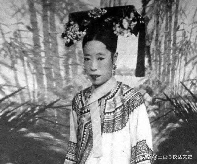 光绪珍妃：错生在晚清帝王家的苦命鸳鸯，慈禧为何非要拆散他俩？