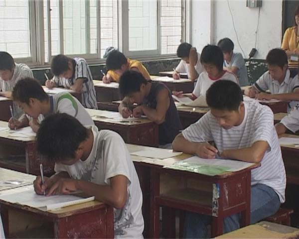 2021高考：很多省批次线降低、提前批大幅缩减，大类招生全面开花