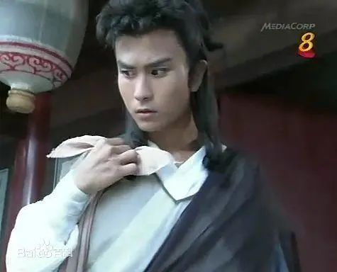 《昆仑奴》于27年播出，两位女主角的“红衣服与白衣服之争”至今仍在继续。
