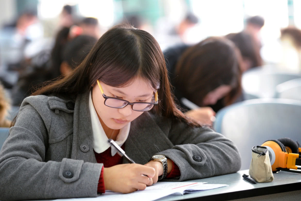 大学期间的几个证书，比英语四六级还重要，毕业后大有用处