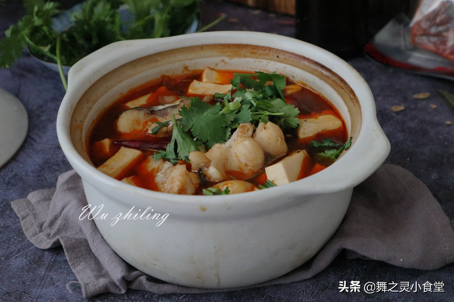 草鱼搭配豆腐这么做(豆腐和草鱼怎么做)