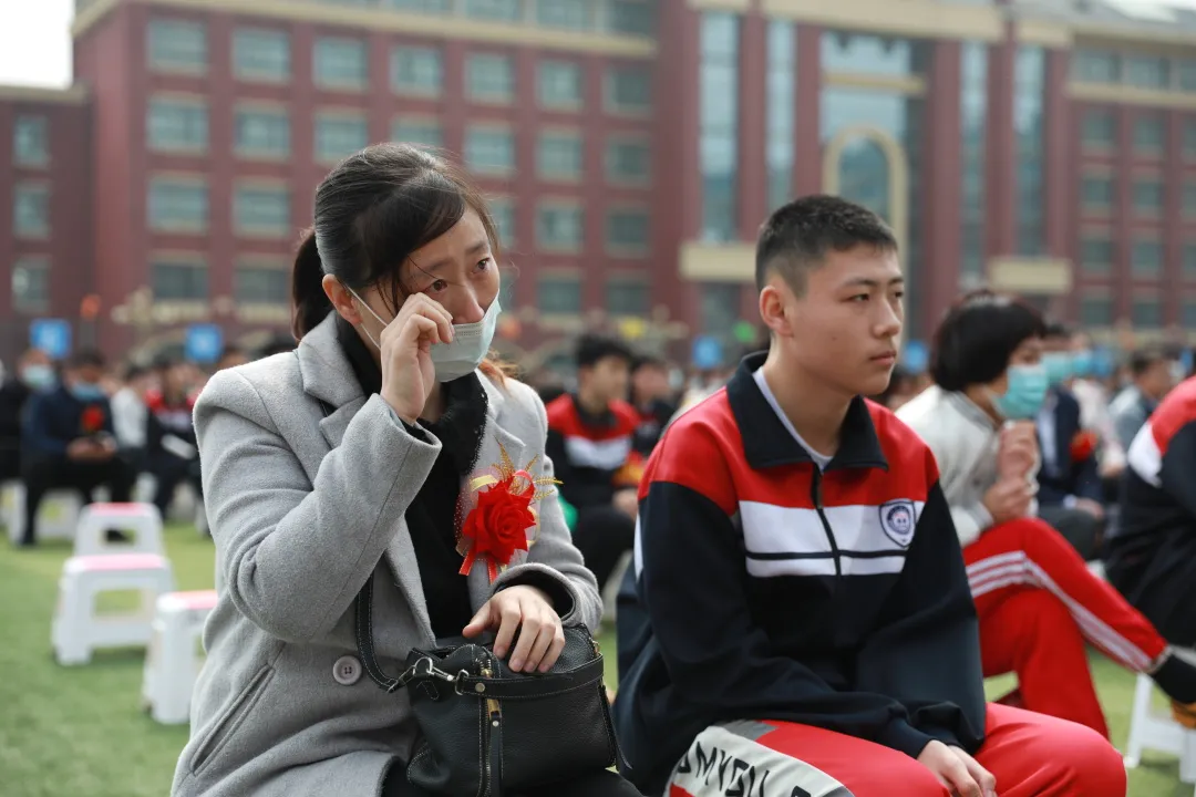 邯郸市开阳中学举办校园开放日，家校共育，感受成长，收获感动