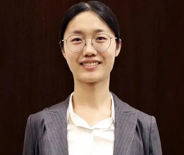 恭喜肖律师，终于变身知名大律师