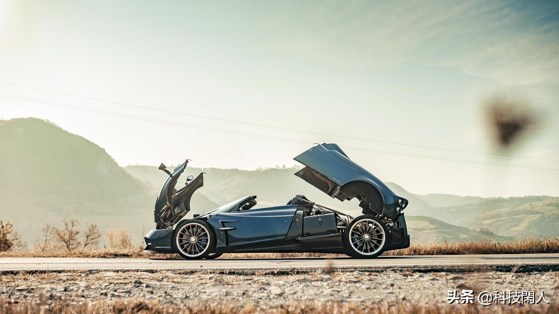 帕加尼 Huayra 风神：地球上最快的敞篷车之一