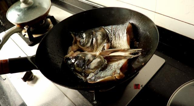 安仁鱼头(驱车百里为吃一个鱼头,龙泉安仁鱼头配方公开,在家也能做好