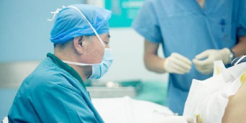 让丑女逆袭为女神，让医学生变成大叔，大学真是名副其实的整容院