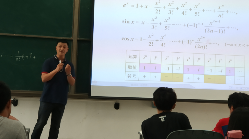 大学中这些专业学习难度比较大，很容易“挂科”，考生要慎重选择