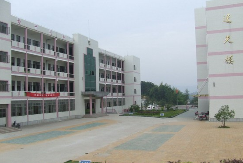 “黑马学校”出炉，黄山三所中学入选，被称为“黄山三剑客”