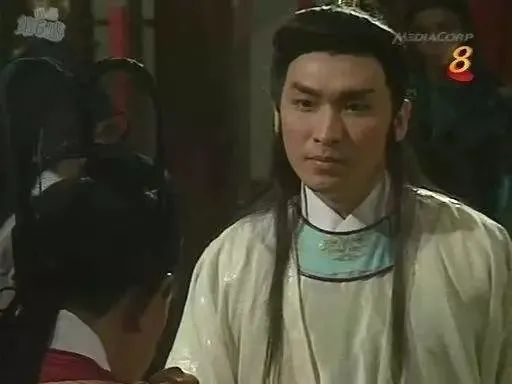 《昆仑奴》于27年播出，两位女主角的“红衣服与白衣服之争”至今仍在继续。