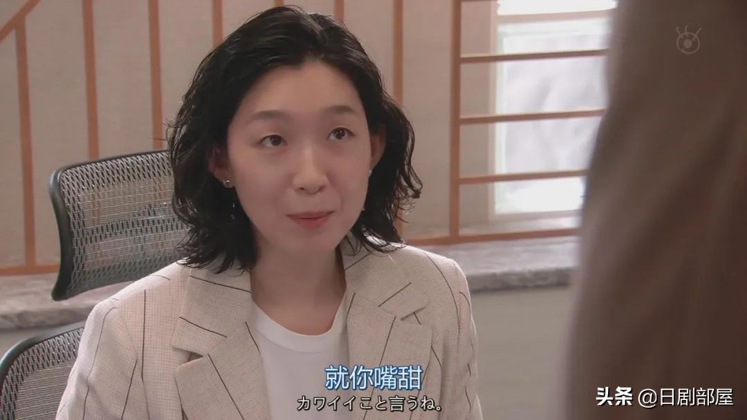 楚楚伟和纳米天使与爱情者的爱合作。