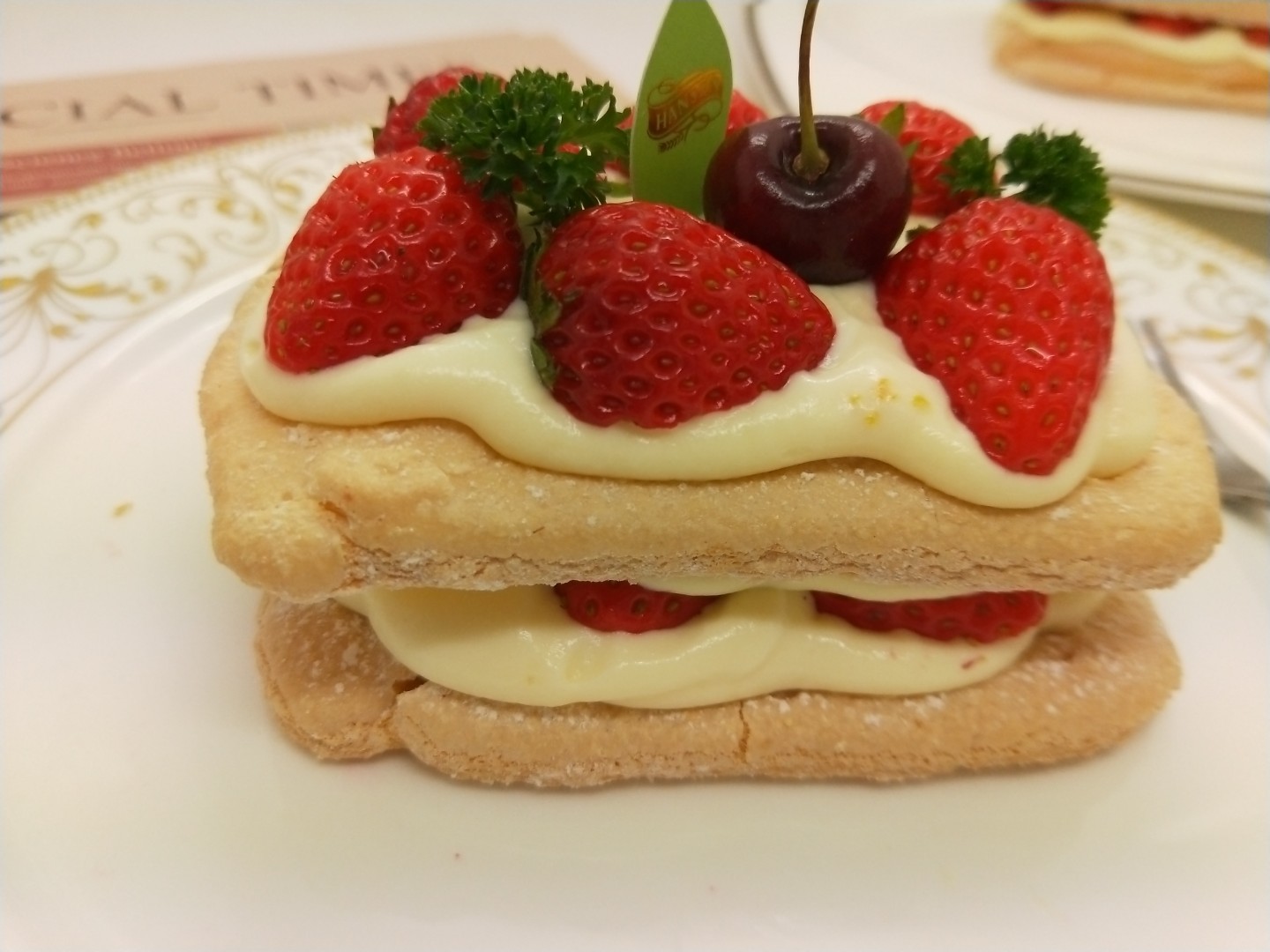 想学蛋糕，到底该去门店还是去学校，这个坑的水有多深