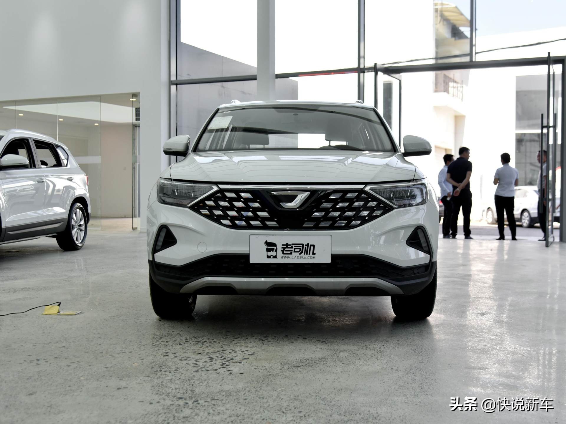 油耗不过7L，价格惊喜合资SUV，增压+自动挡实拍捷达VS5