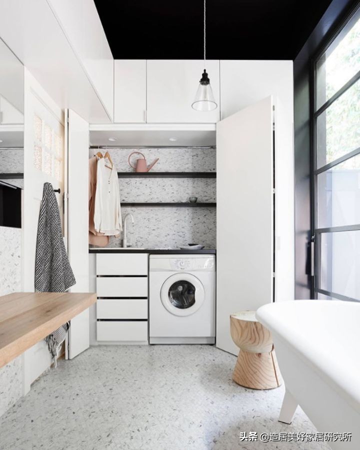 洗衣晾晒的阳台，不用花里胡哨