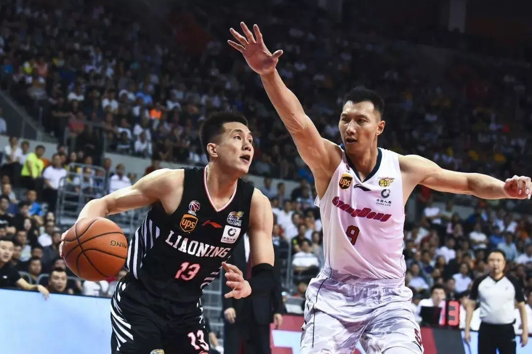 为什么没人看篮球世界杯(不打NBA后，阿联和周琦，为何不去欧洲打球？原因和钱有关)