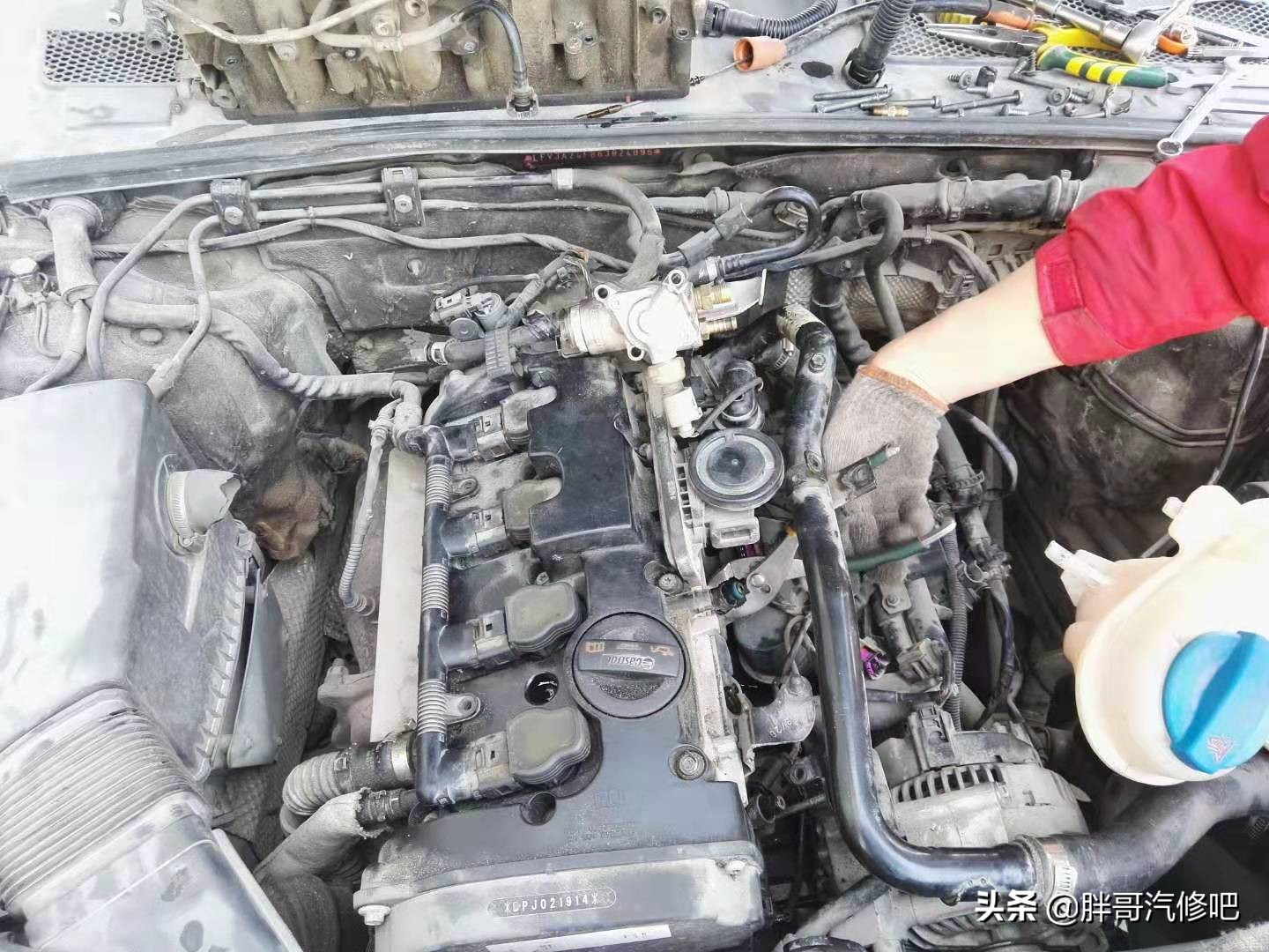 奥迪A6L发动机抖动漏油问题及解决方案