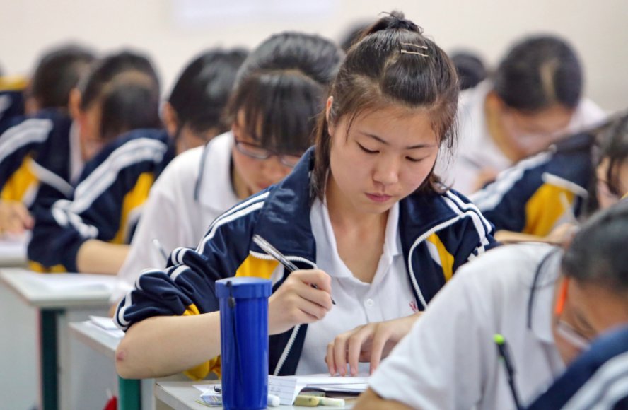 高考失败要不要复读，听听过来人的亲身经历，原来我们都想错了