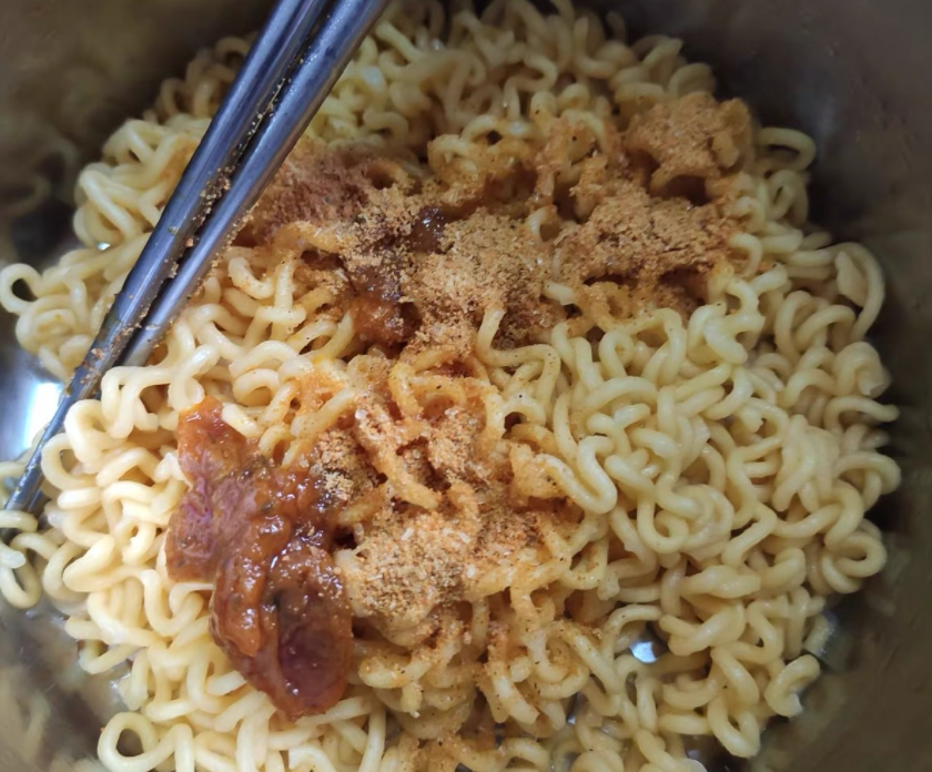 这6款“小众”泡面，早该大力曝光，虽价格小贵，但实在是好吃