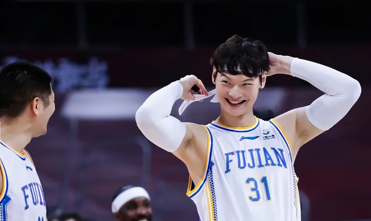 为什么中国队进不了nba(中国男篮史上首次无缘奥运会！症结很多，关键是不缺钱，就缺练)