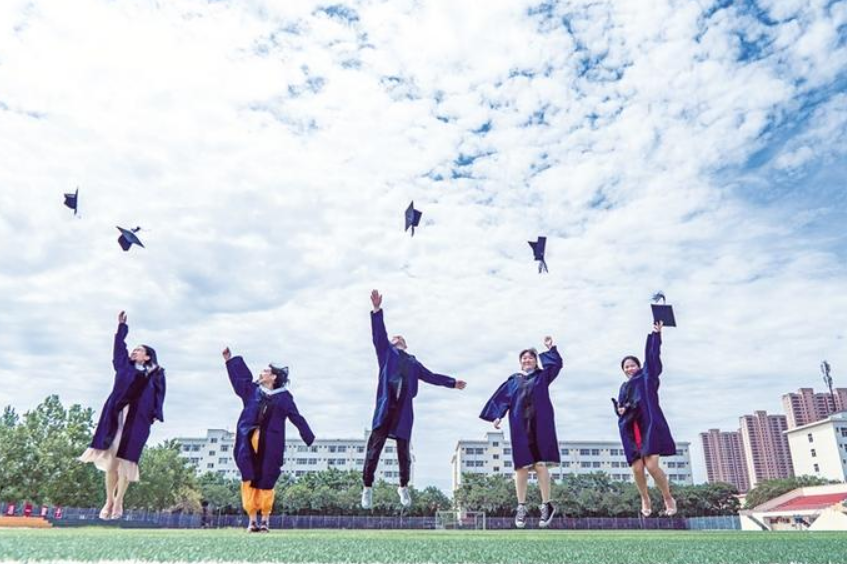 “天价学费”的民办本科，为何教育部却不禁止，背后还有这些原因