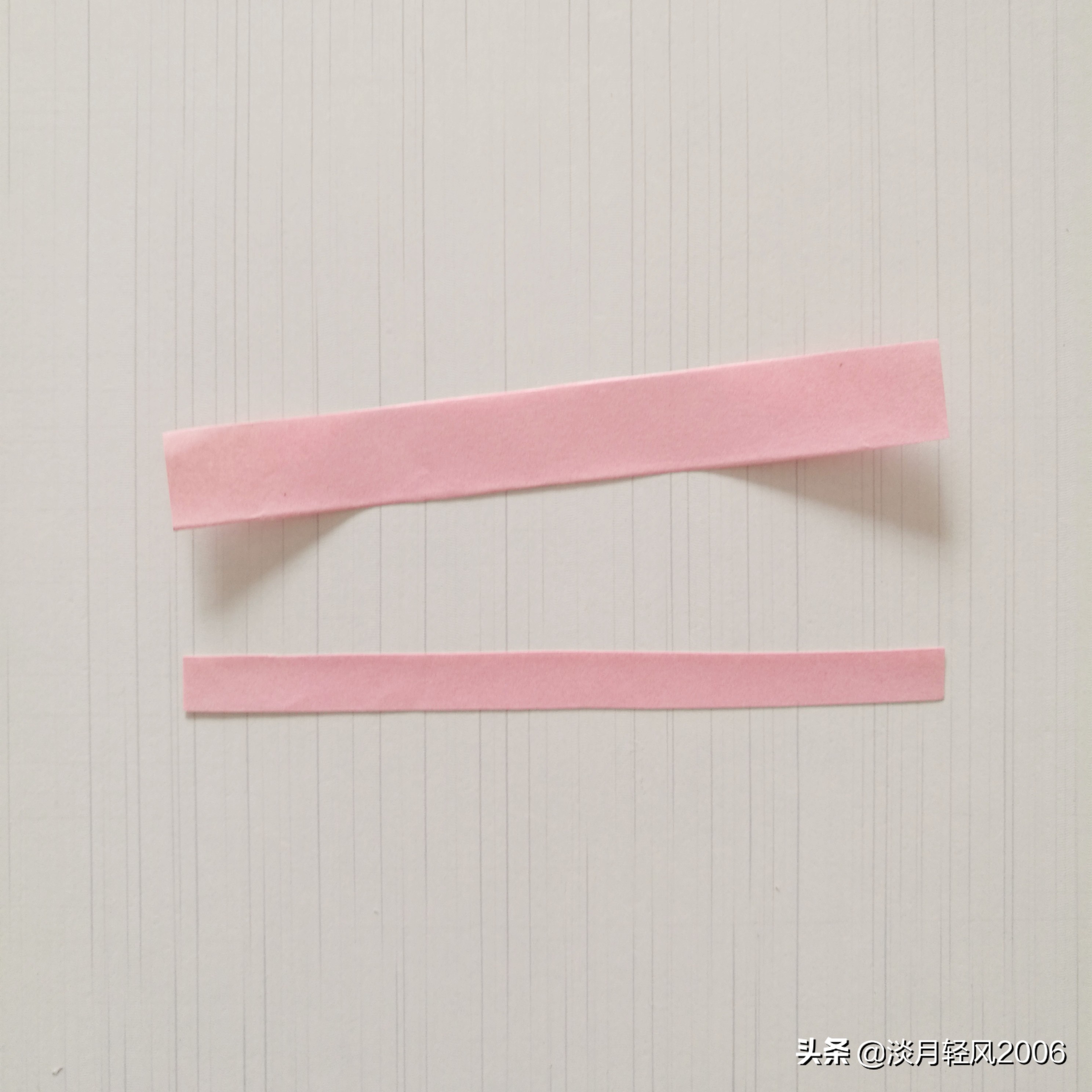 幼儿园手工，自己动手用卡纸做清新小花爱心贺卡，可以当手工作业