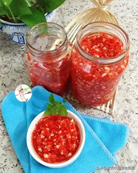 教你腌辣椒新做法，不用剁不用剪，不放白酒香又鲜，很多人不知道