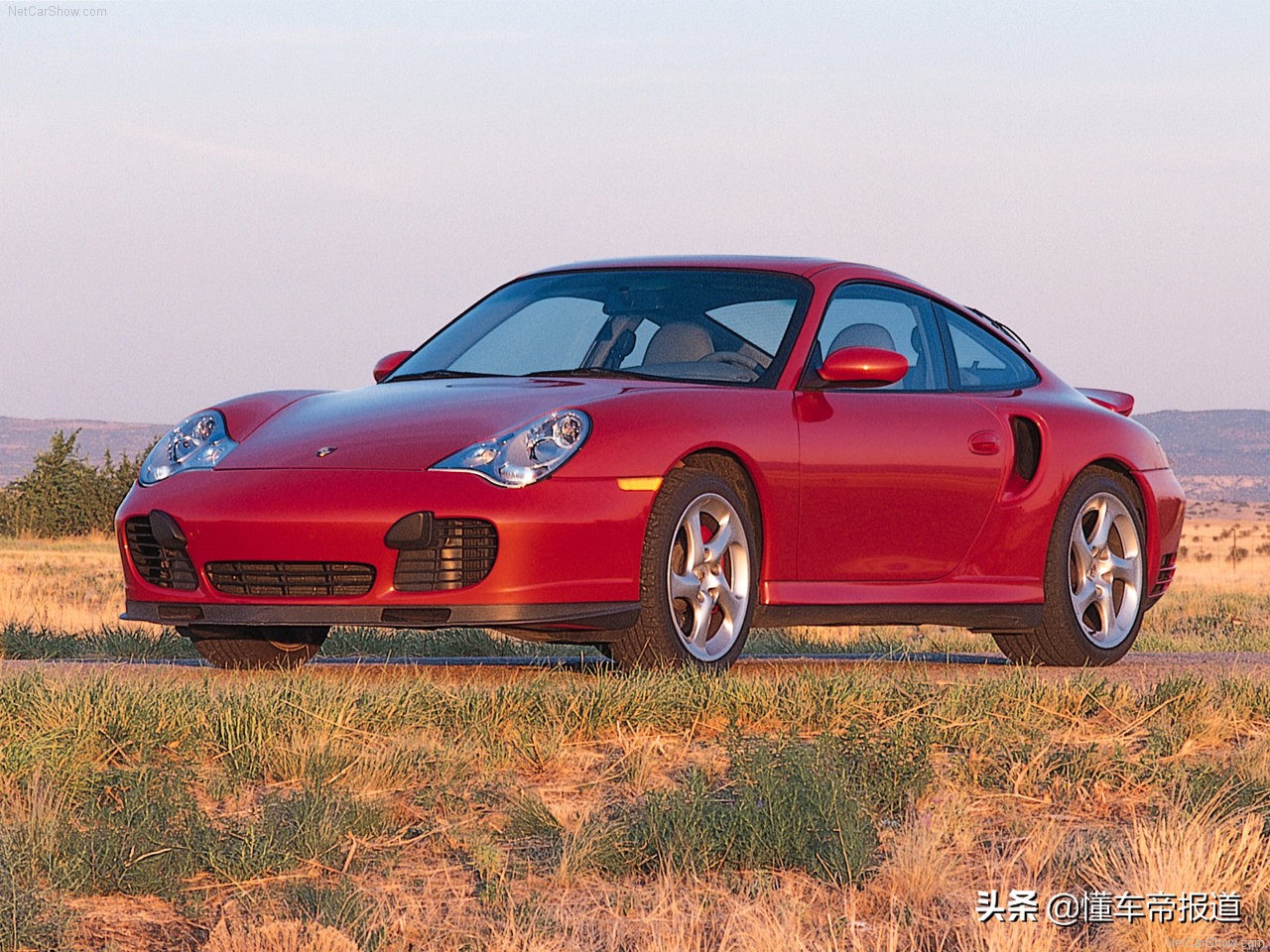 疯狂的“青蛙”！保时捷911 Turbo S新车解析 