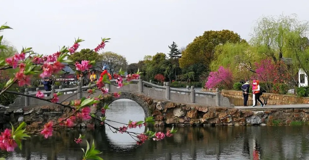 感受春色  二分尘土  一分流水