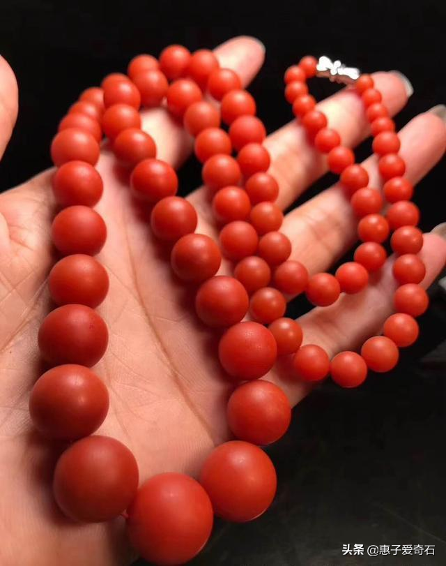 几百元的南红手串是真的吗（最贵的玛瑙南红造假揭秘）