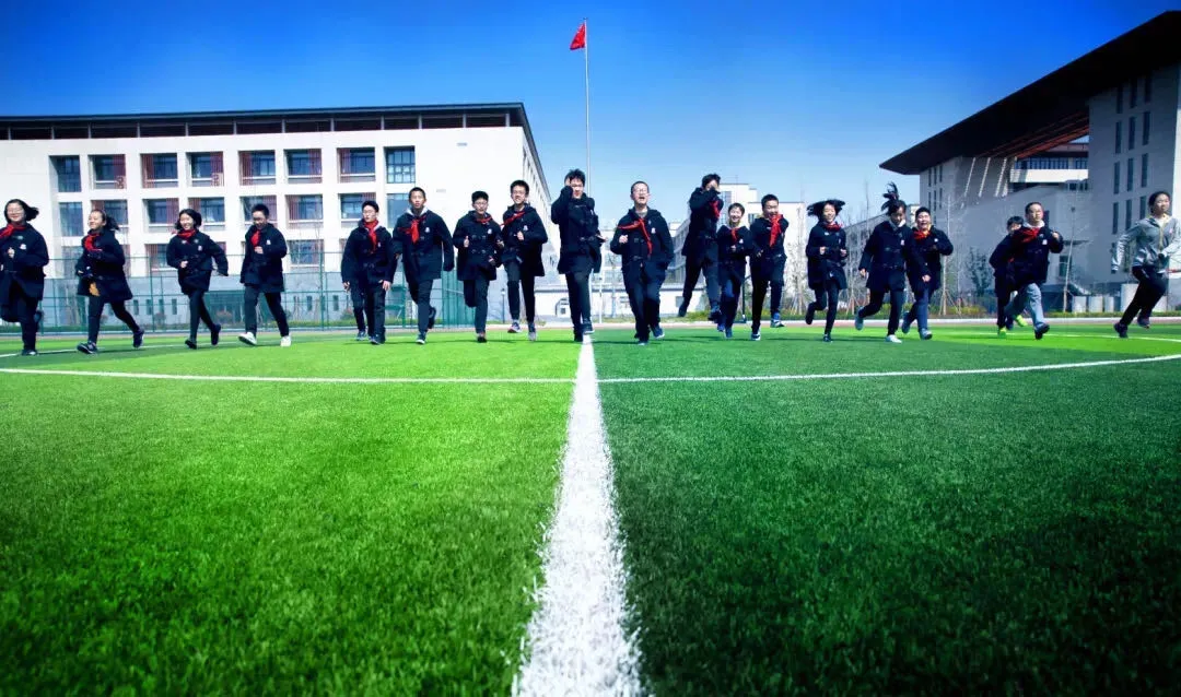 惊人速度崛起！这所九年制学校数学品牌太强了