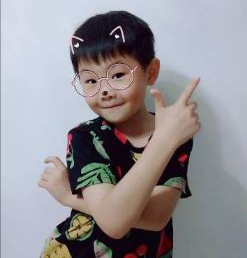 3歲走紅5歲登上春晚！ 被父母當成搖錢樹壓榨，張峻豪如今怎麼樣了